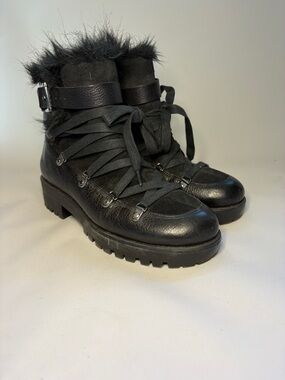 Nine West Orynne Faux Fur Lined Lace Up Lug Sole Ankle Boots Size 6.5